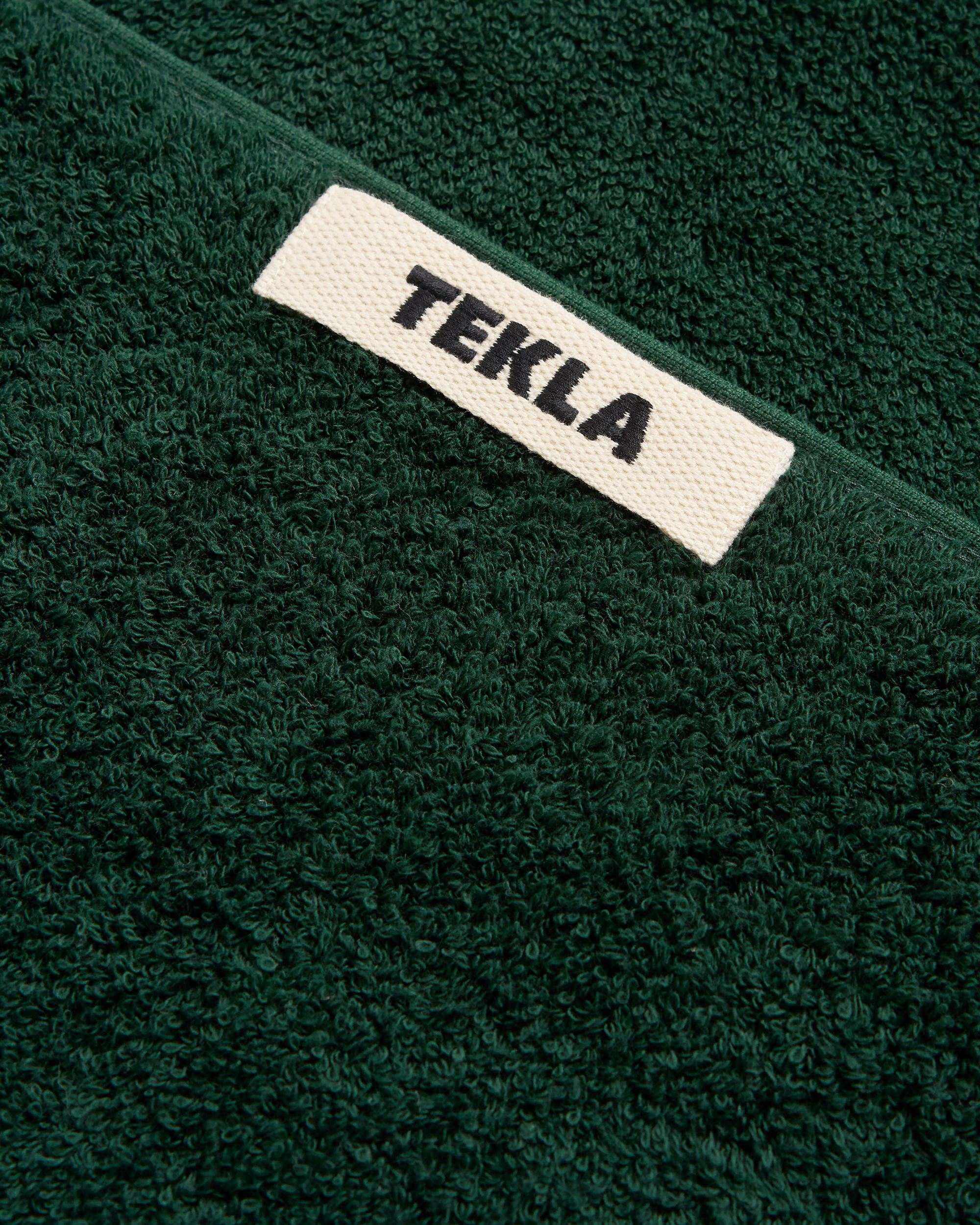 Terry towel – solid – Forest Green | Tekla Fabrics