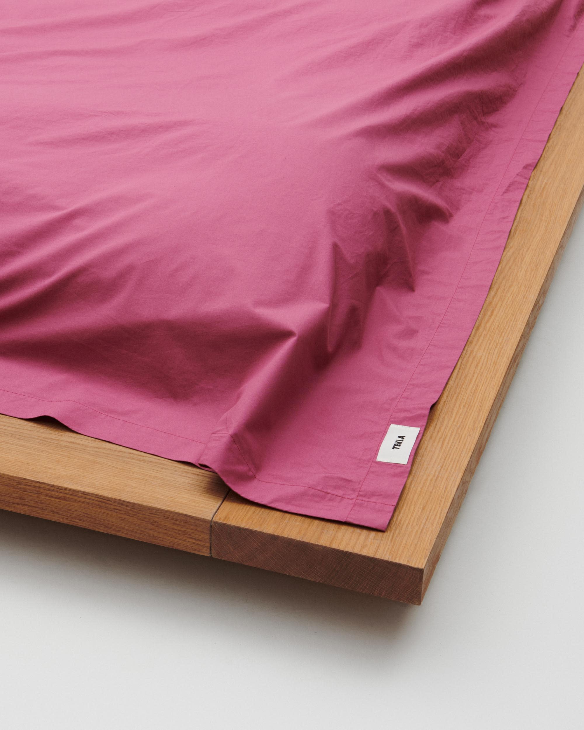 Percale sheet – Lingonberry