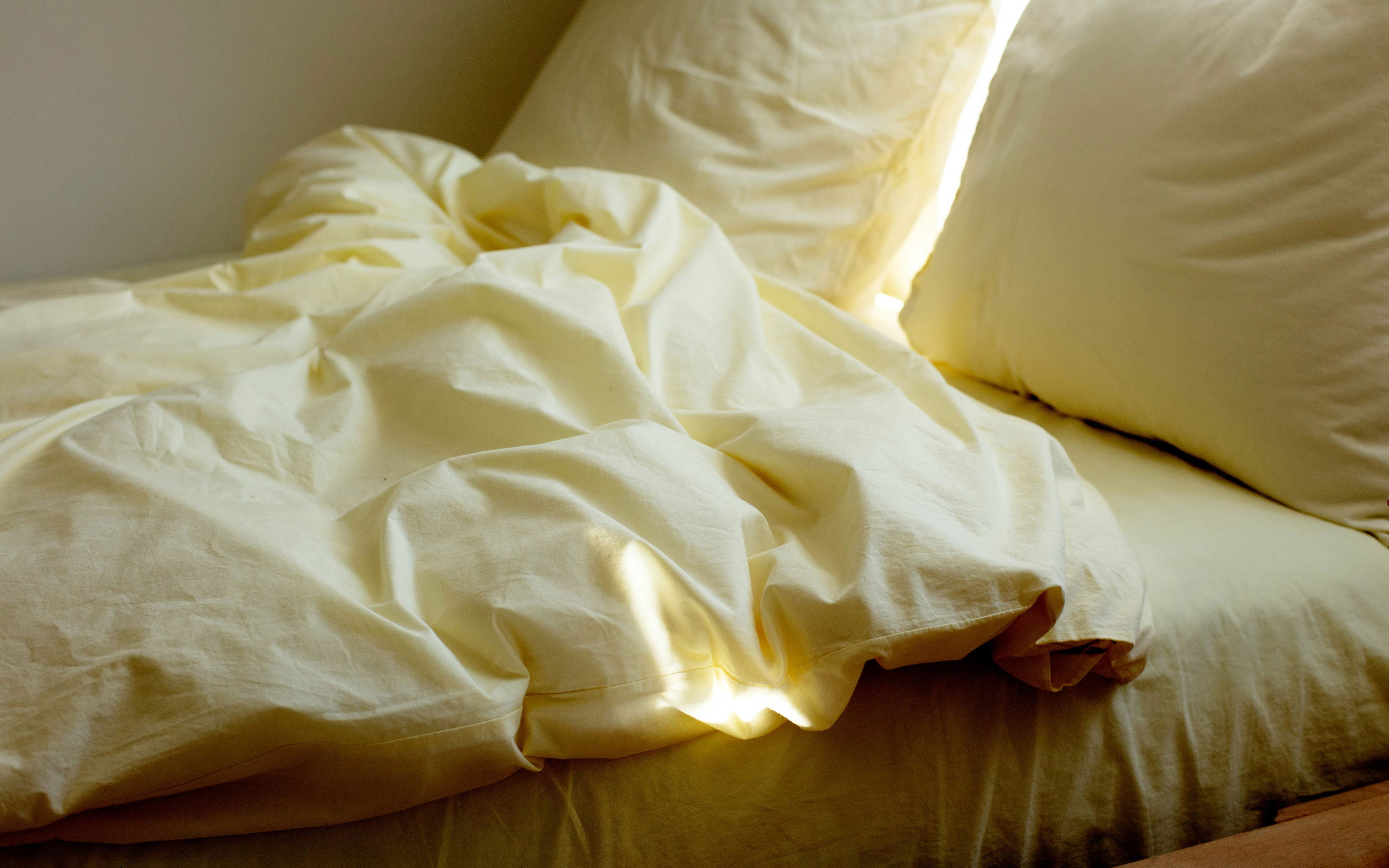 Sun Bleached Yellow bedding / Simon Heger Knudsen