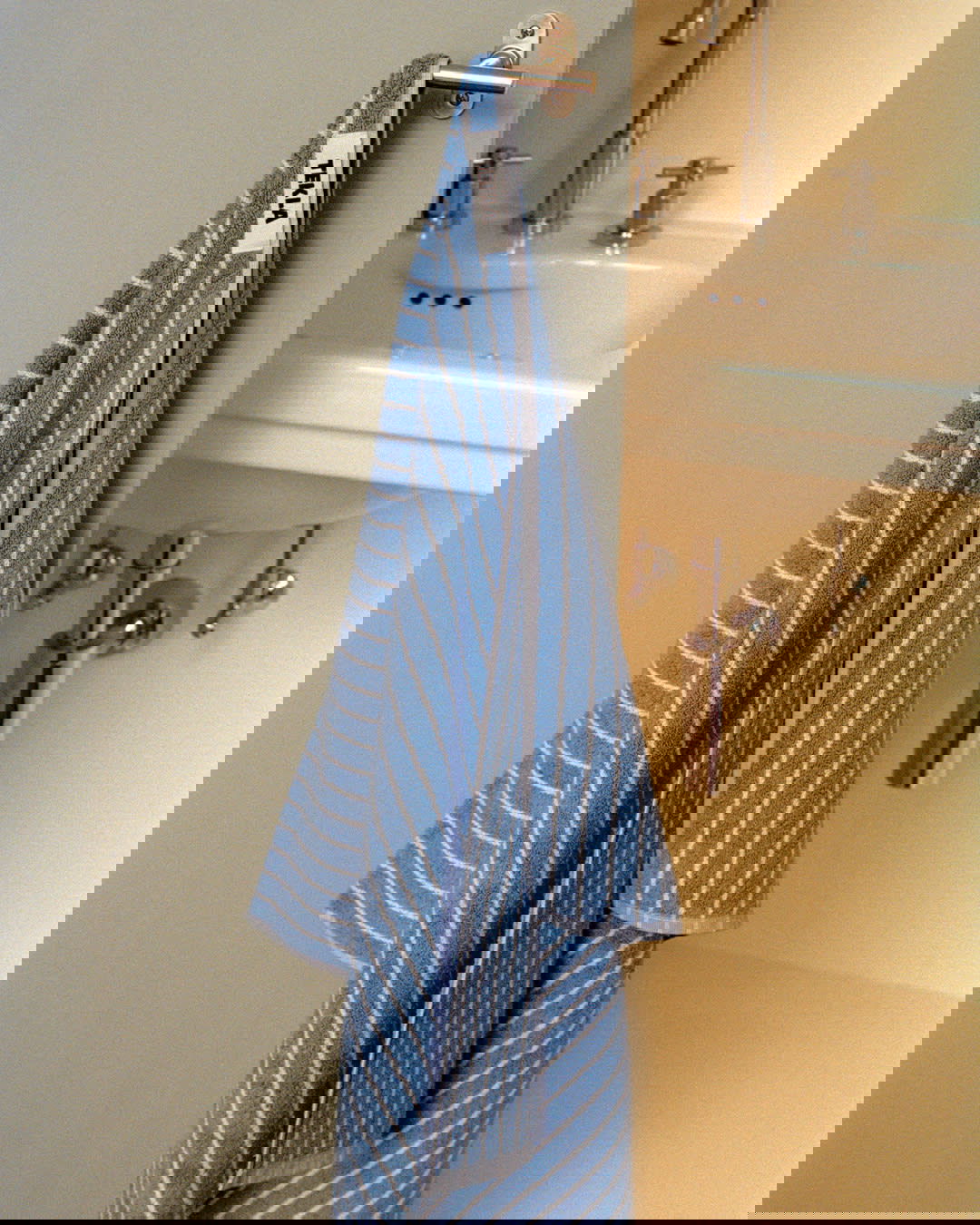 TEKLA Summer25 4x5 0012 7302 0001