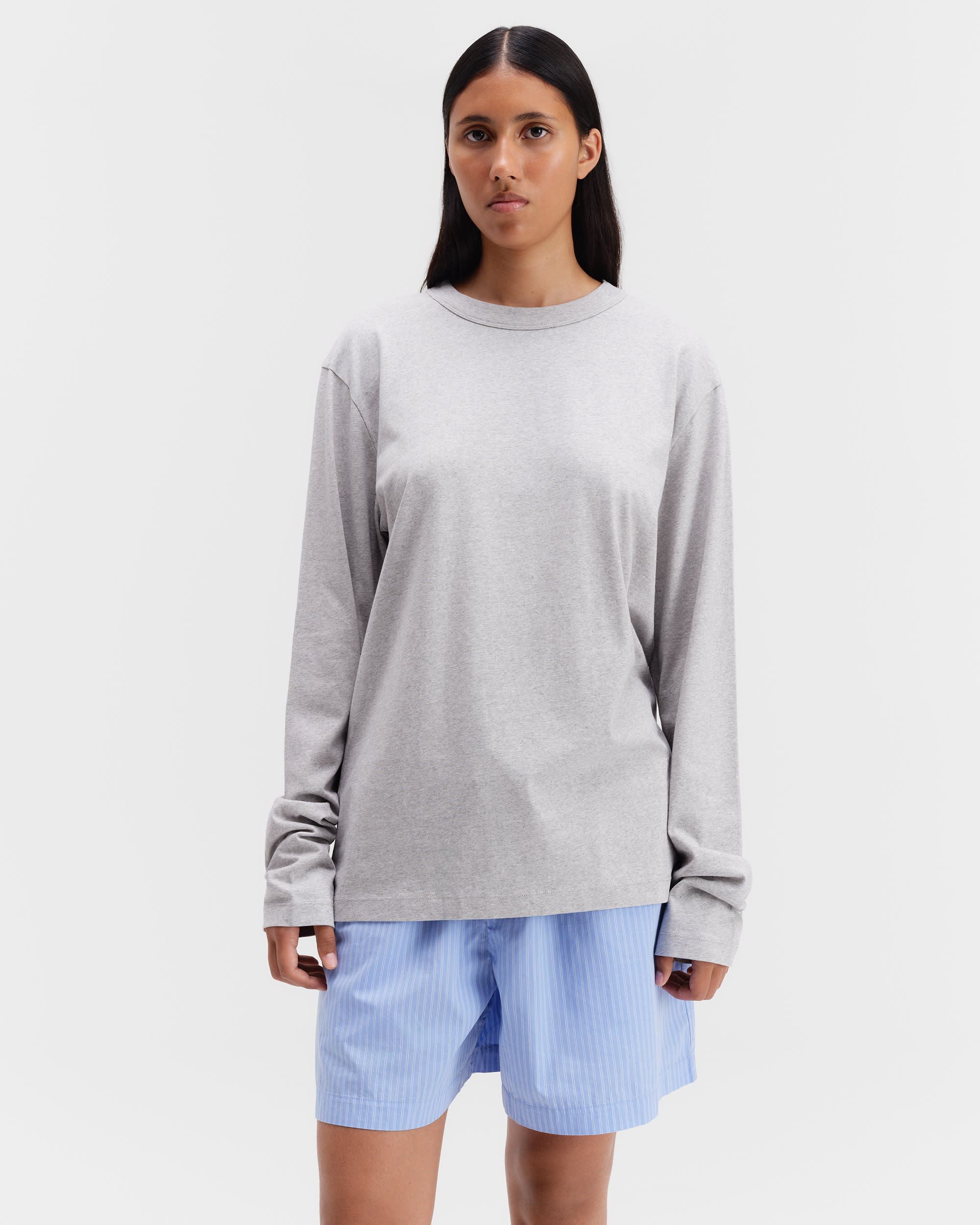 Long-sleeved t-shirt