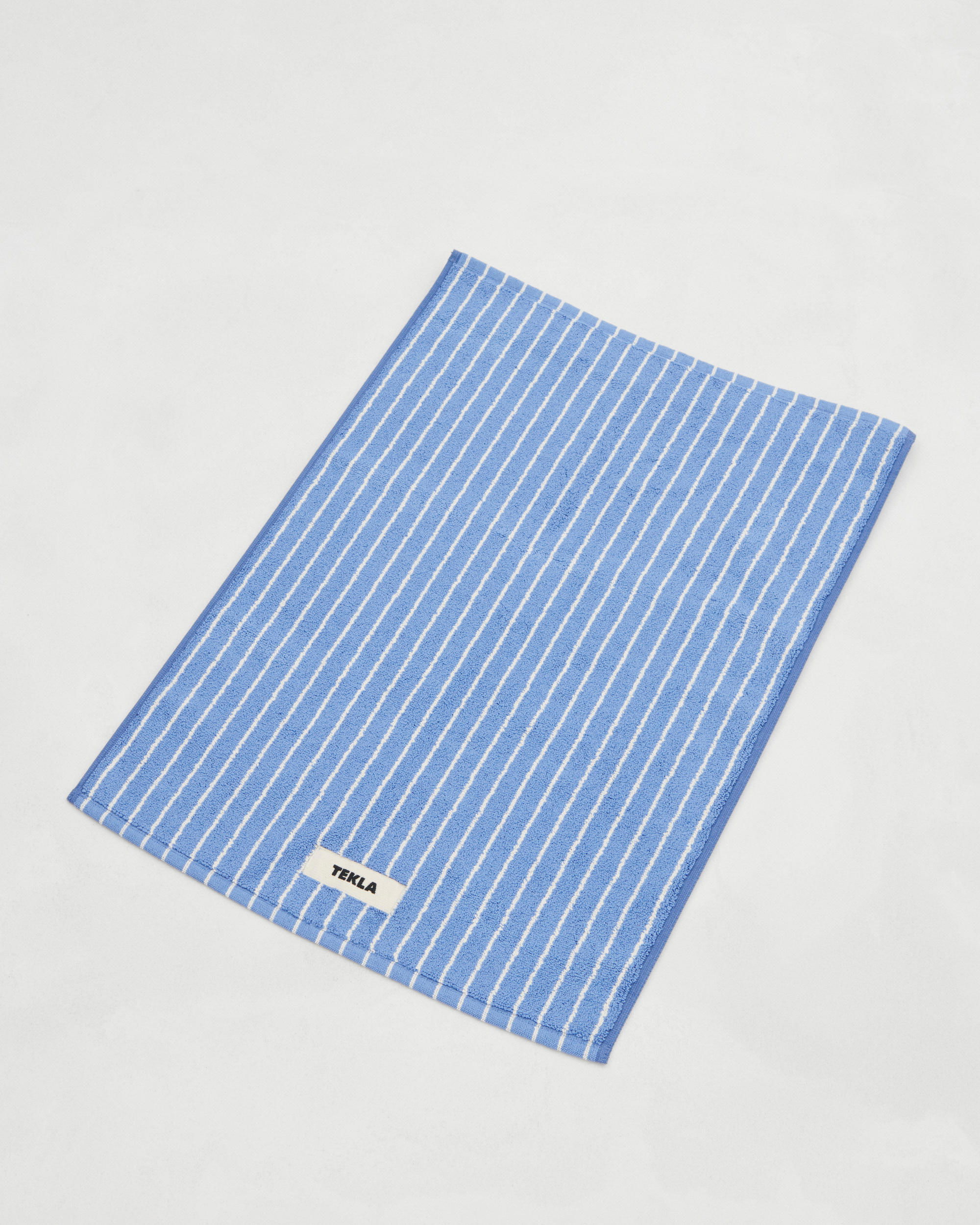 Bath mat – striped – Clear Blue Stripes