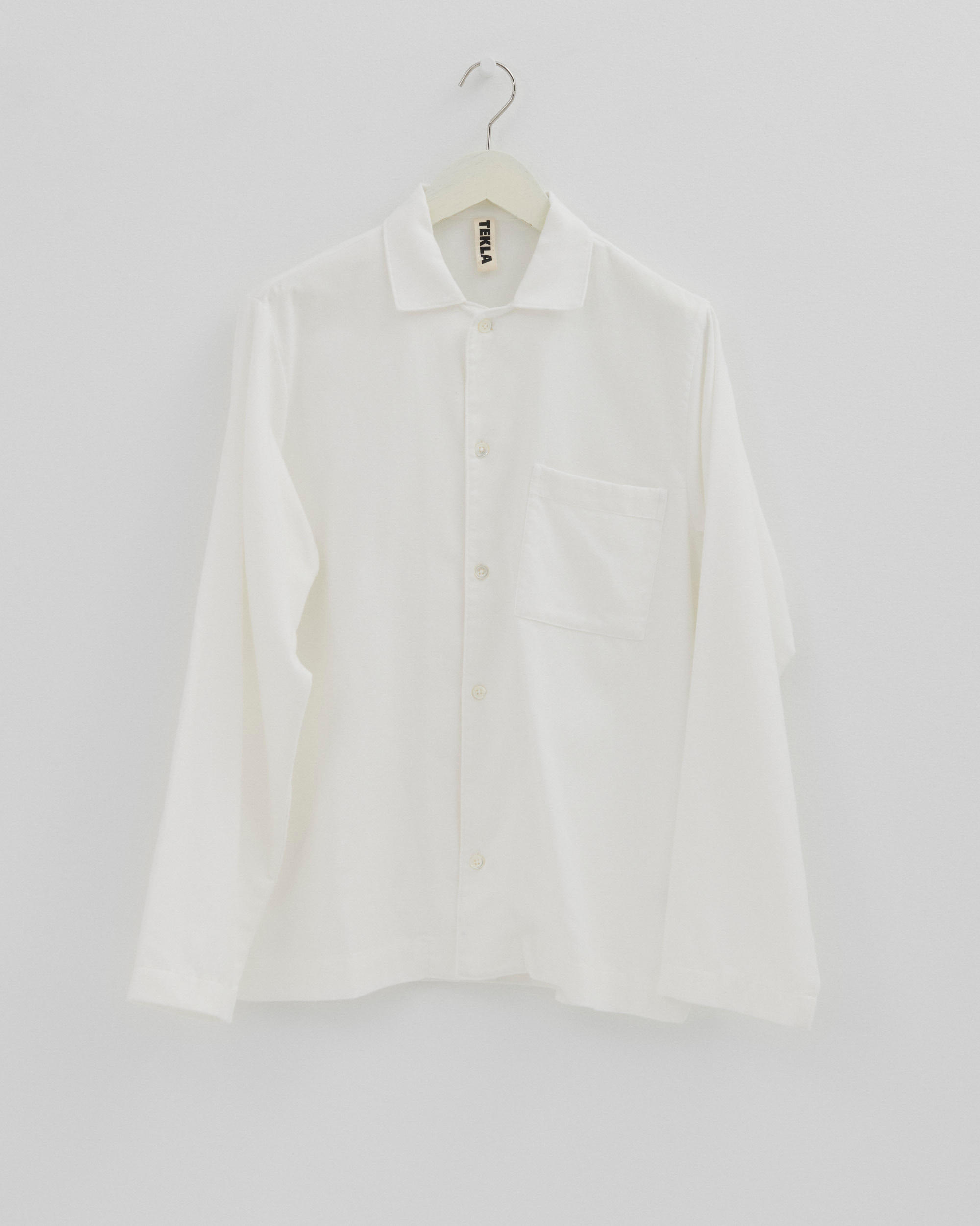 Cream White long-sleeved shirt