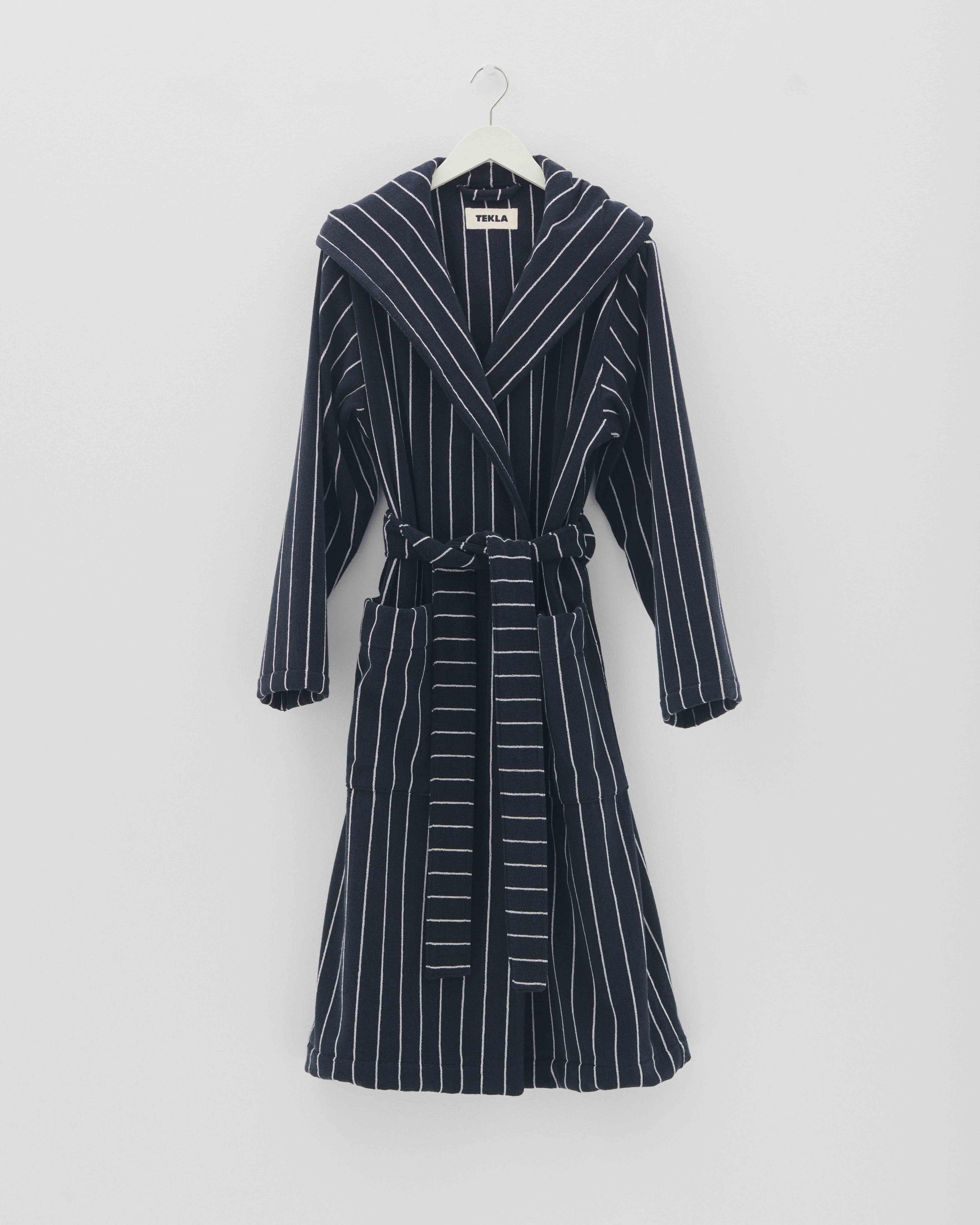 Antwerp hooded bathrobe