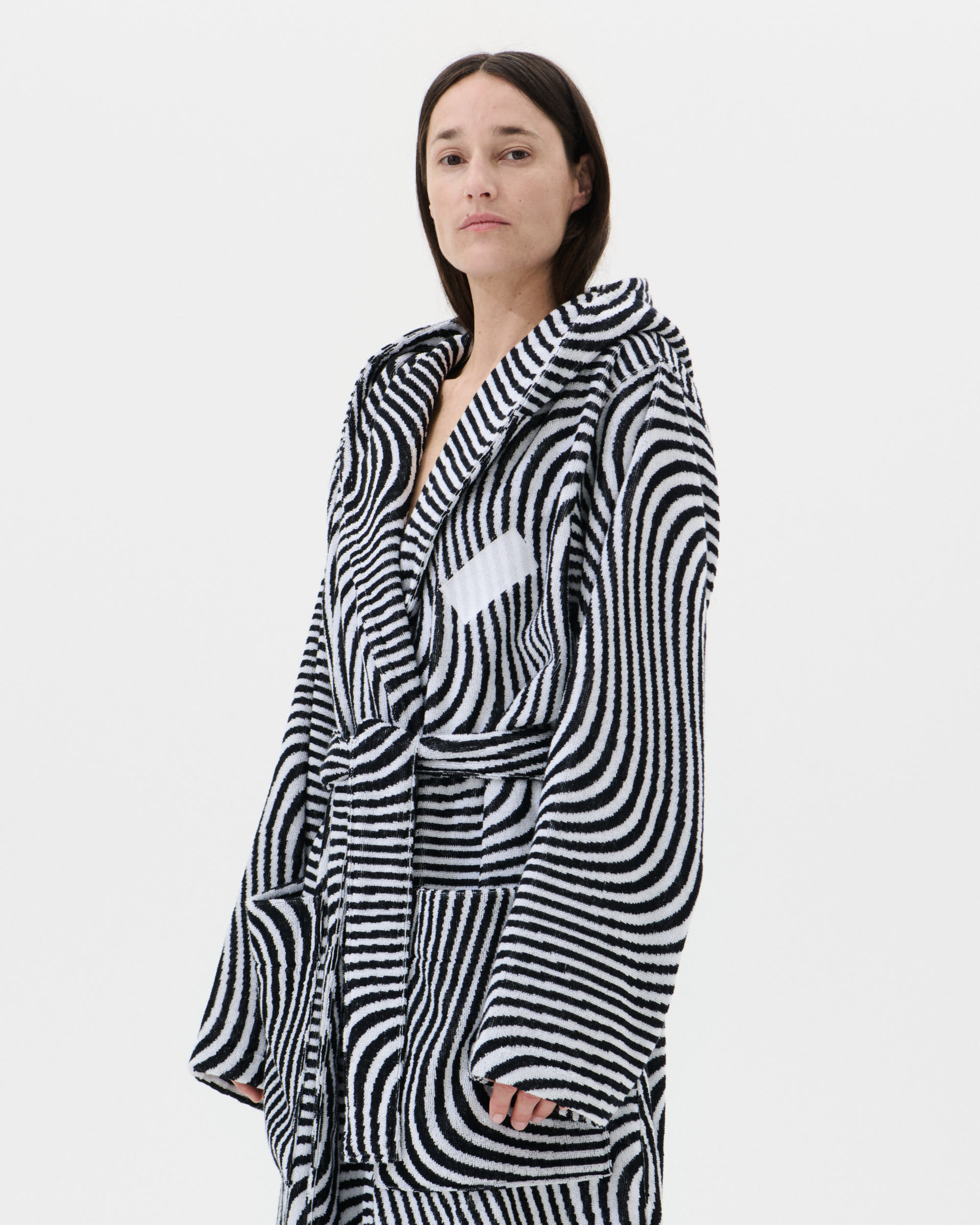 In Waves hooded bathrobe