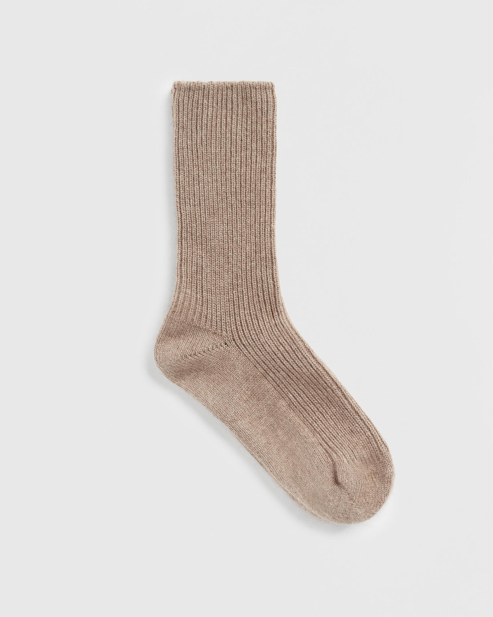 tekla-auralee cashmere socks naturalbrown flat 1