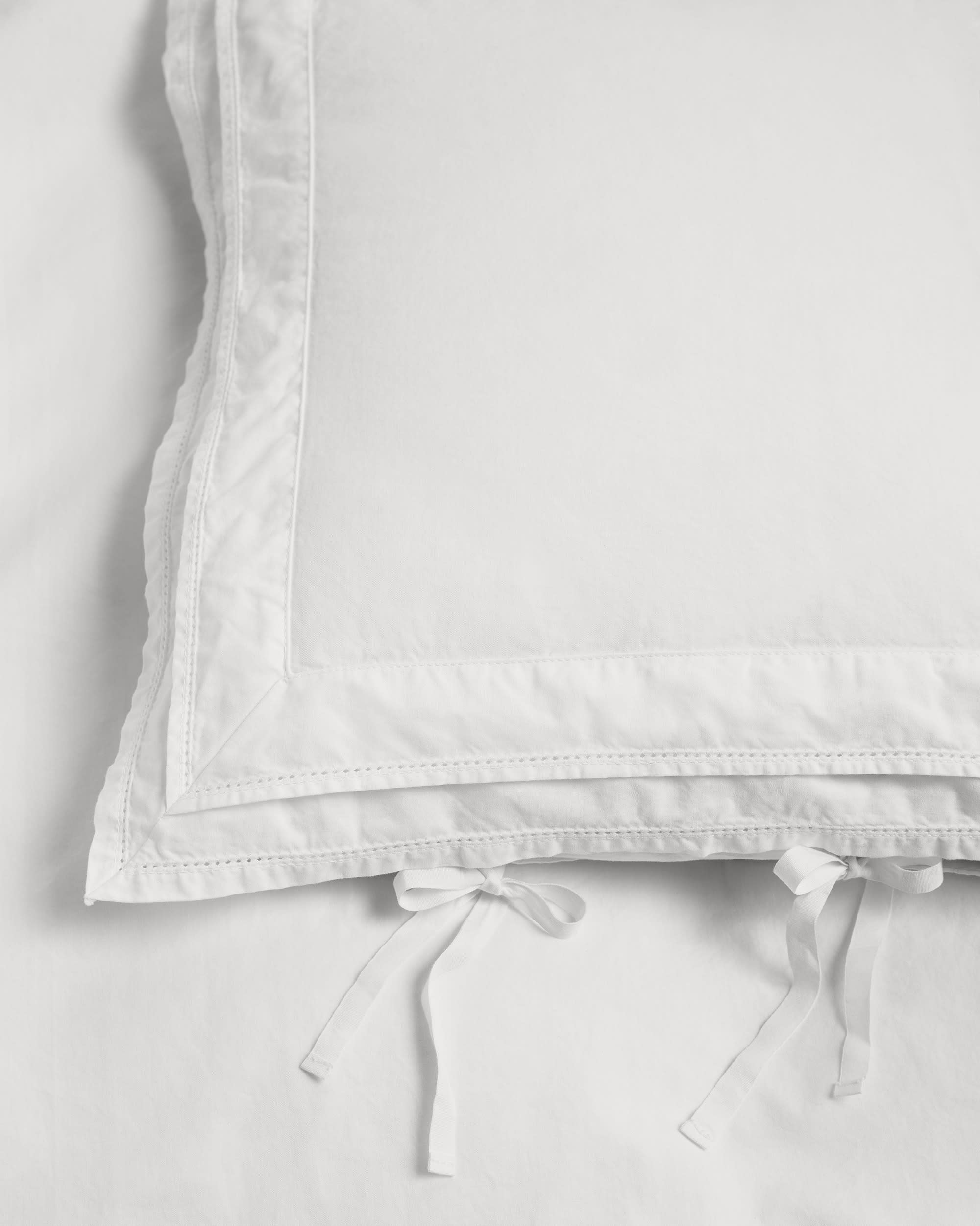  Perle decorative pillow