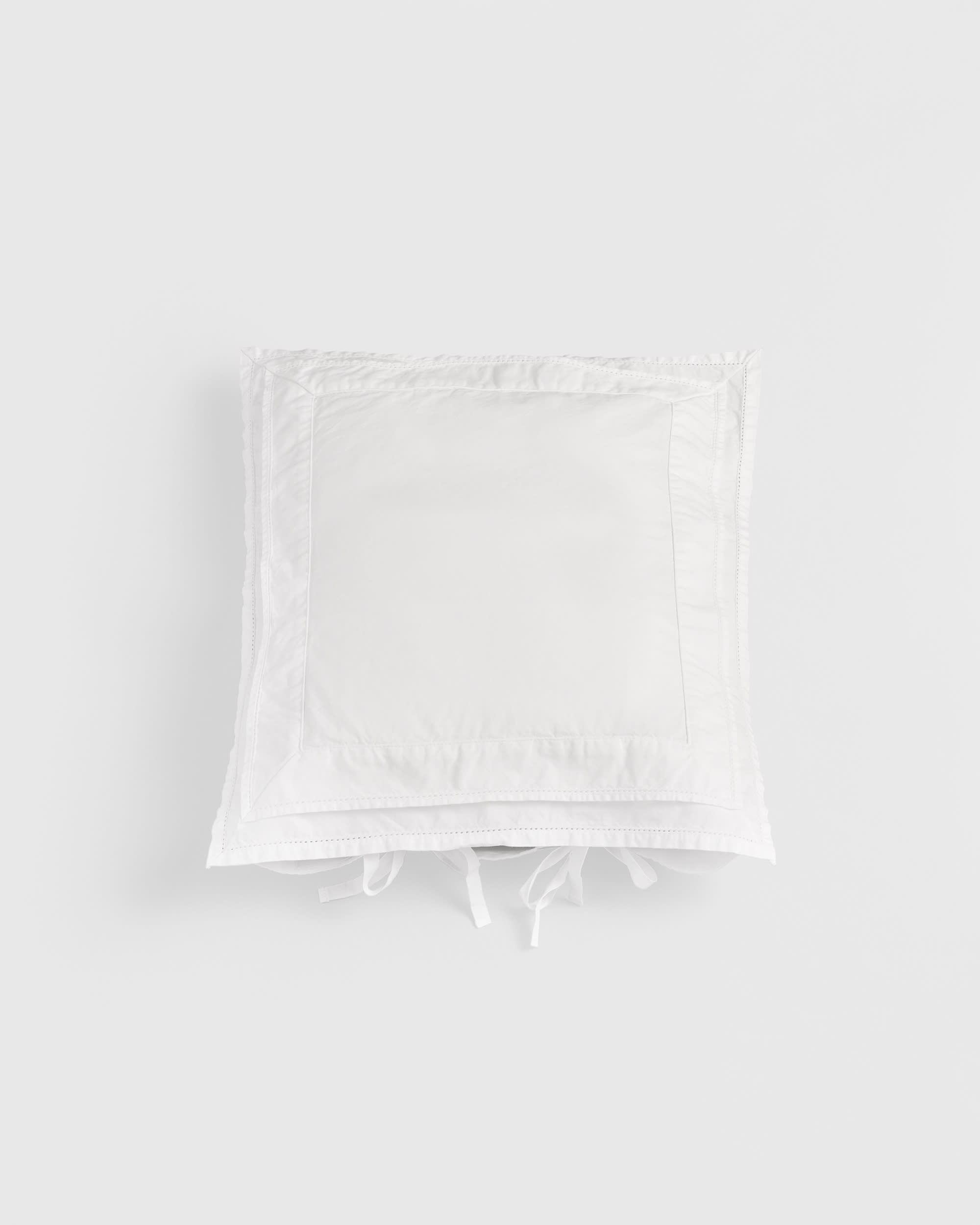 Decorative pillow